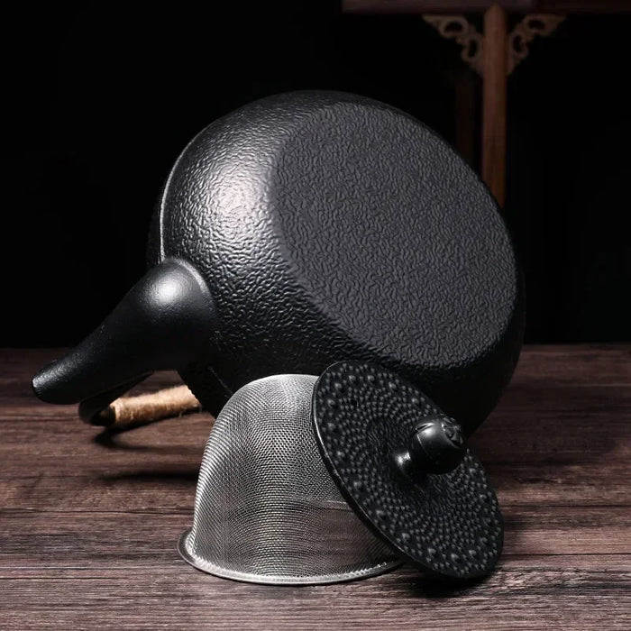 Cast Iron Teapot — Japanese-style Kettle 300/600/900/1200ml with 304 Steel Infuser