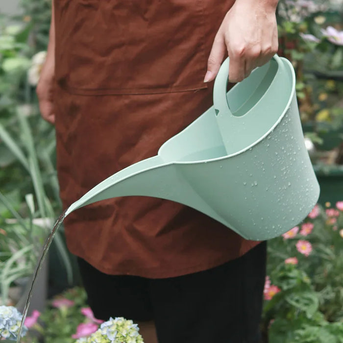 2L Long-Spout Watering Can — Nordic-style Plastic Kettle for Indoor & Outdoor Plants