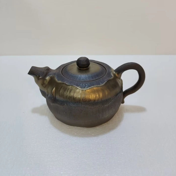 Japanese‑Style Gilt Iron‑Glaze Ceramic Teapot 250ml – Handmade Pu'er & Oolong Teaware