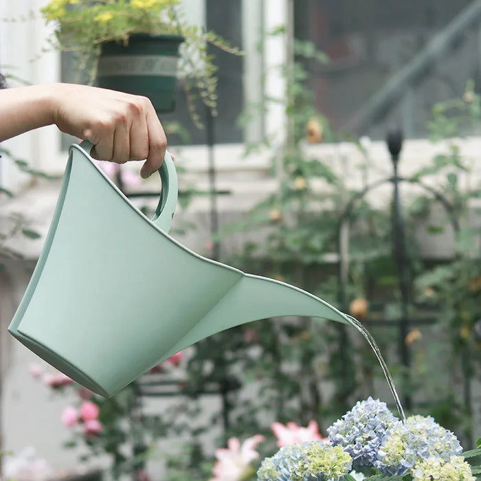 2L Long-Spout Watering Can — Nordic-style Plastic Kettle for Indoor & Outdoor Plants