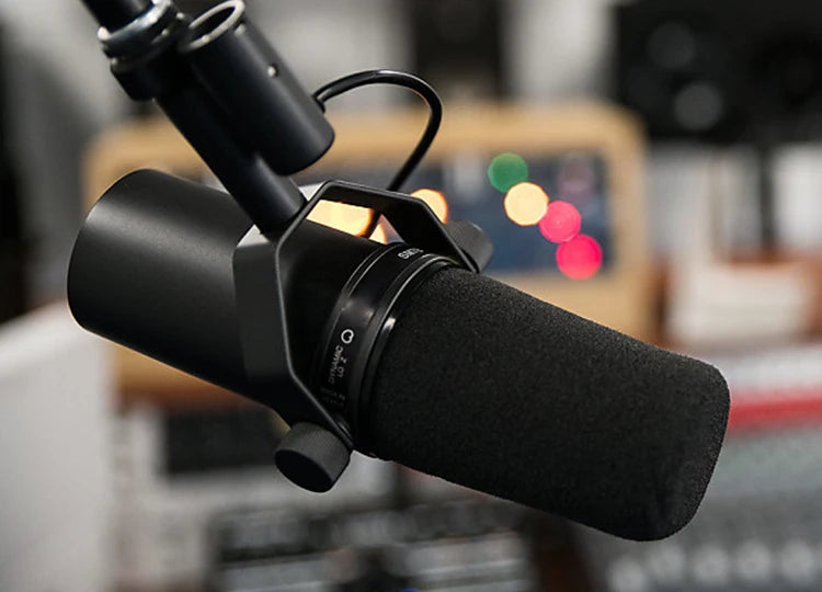 SM7B Cardioid Dynamic Microphone — Selectable Frequency Response for Studio & Podcasting